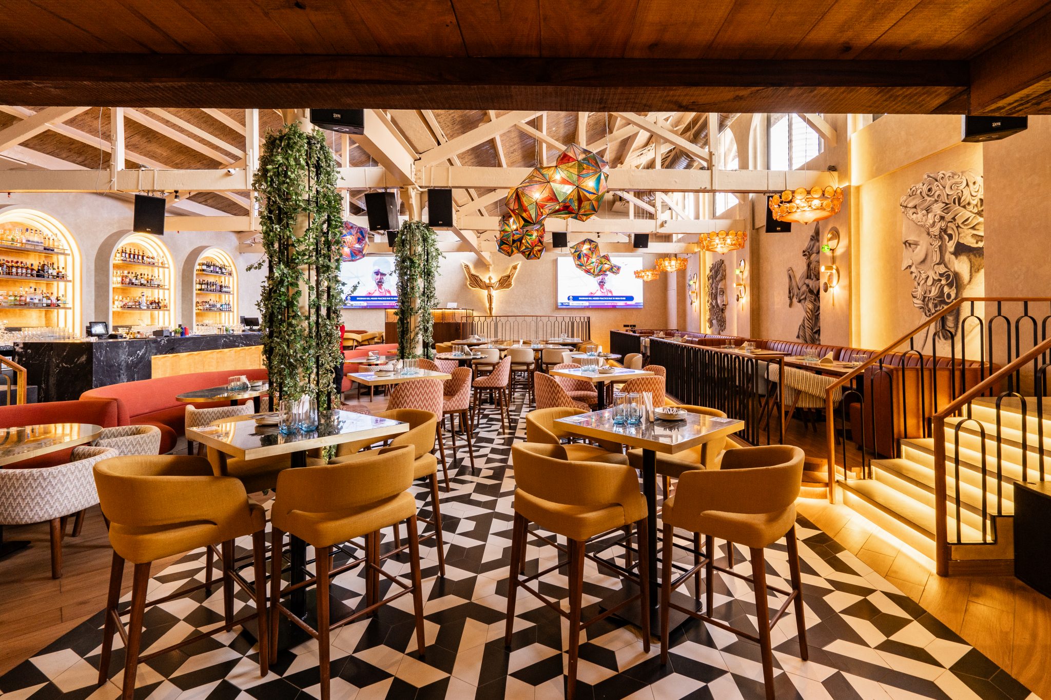 date-night-plans-these-5-restaurants-are-sure-to-make-date-night